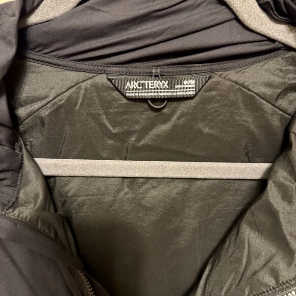 Arc'teryx Atom SL Hooded Jacket - Picture 3 of 5